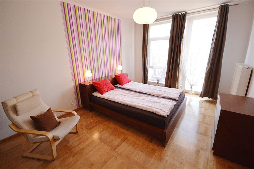 Apartament Apartment4you Plac Bankowy Warszawa