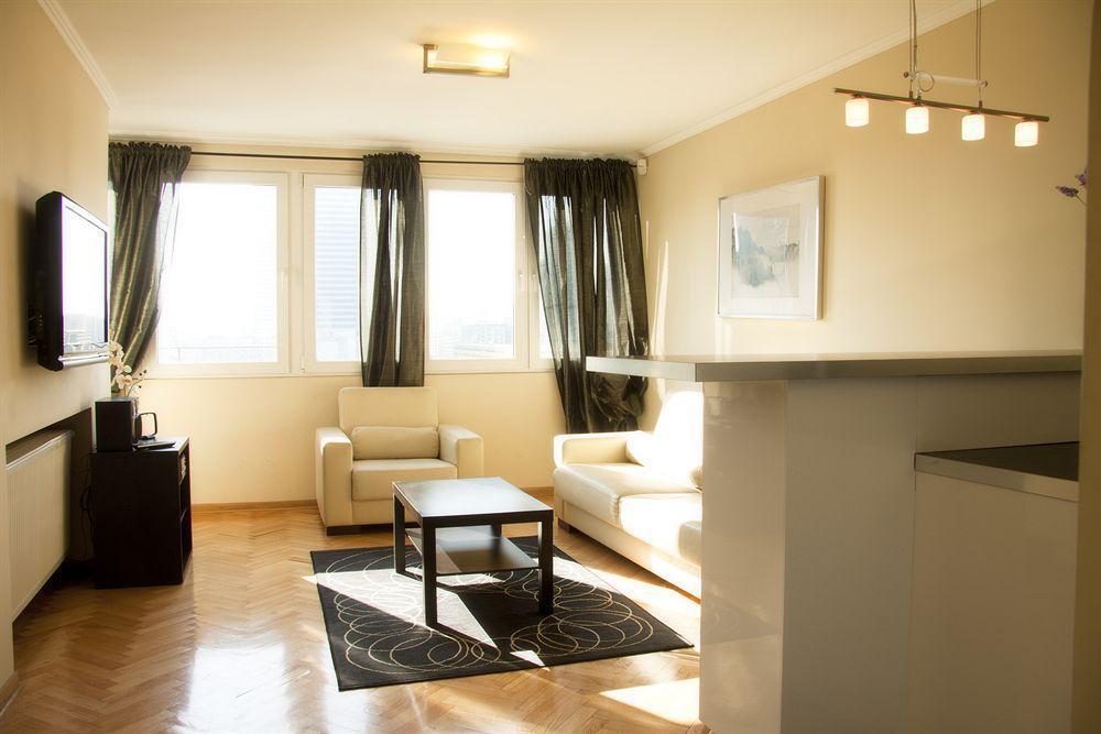 Apartment4you Plac Bankowy * Warszawa