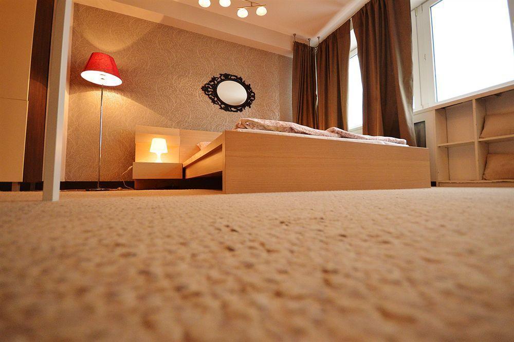 Apartment4you Plac Bankowy * Warszawa