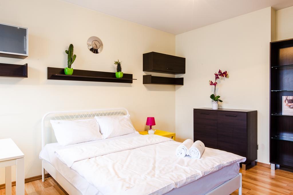 Apartment4you Plac Bankowy * Warszawa